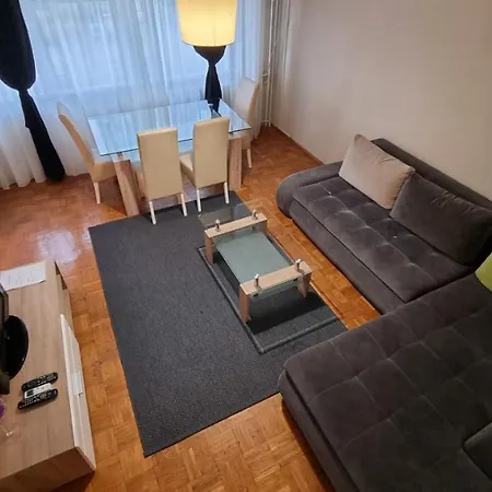 Slavija Square Apartamento Belgrado