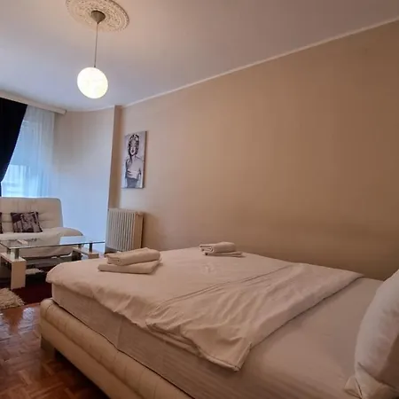 Slavija Square Belgrado