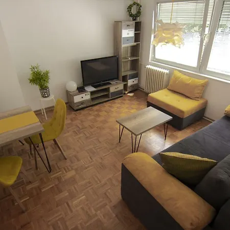 Apartamento Slavija Square Belgrado