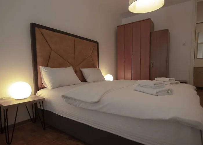 Lägenhet Slavija Square Belgrad